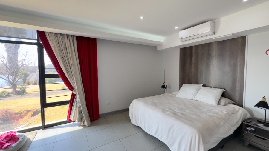 5 Bedroom Property for Sale in Wonderwater Free State